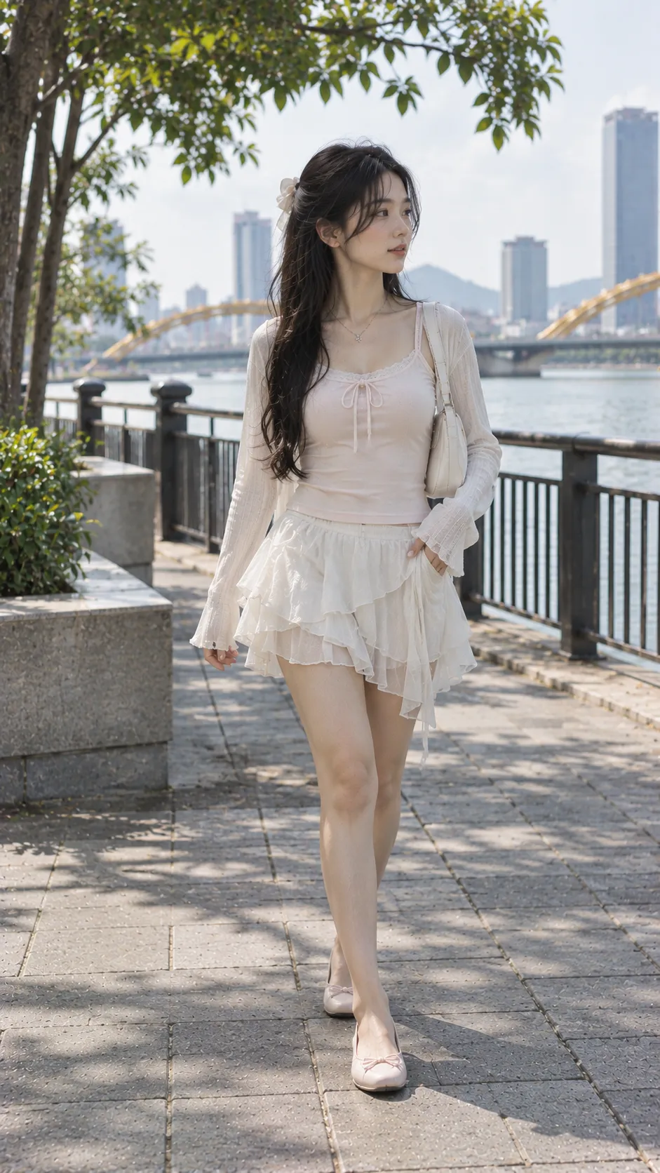Váy Midi đặc trưng với silhouette, màu sắc và phụ kiện đặc trưng